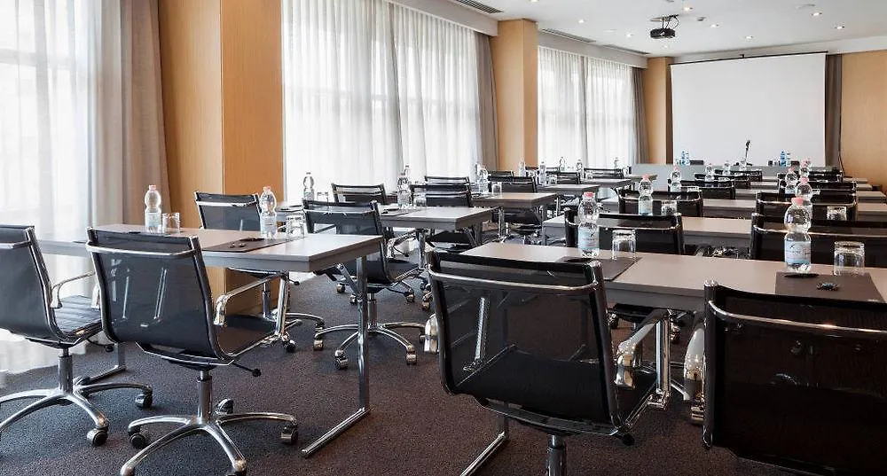 Ac Hotel Firenze By Marriott 4*, Florence